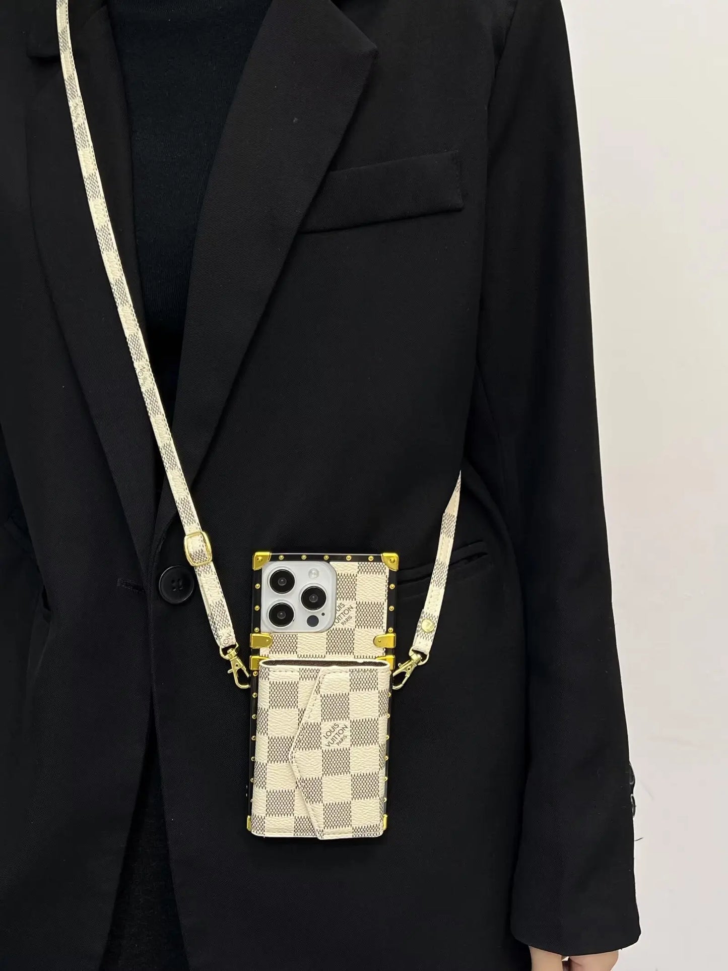 LV Monogram Cases - Luxury Louis Vuitton Leather Card Holder Monogram Cover - Elitesmark