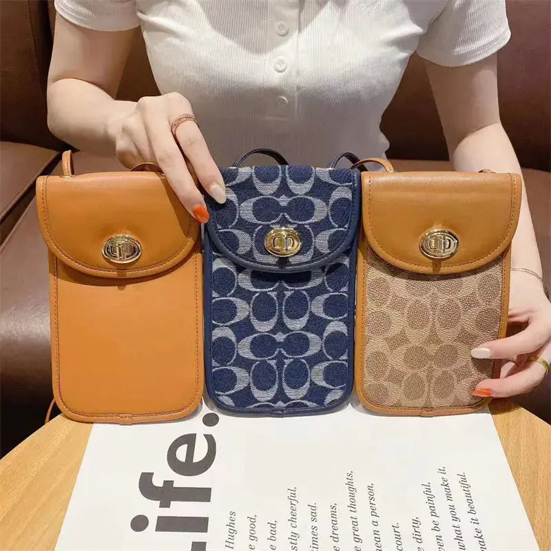 Elegant Coach genuine leather crossbody bag - Elitesmark