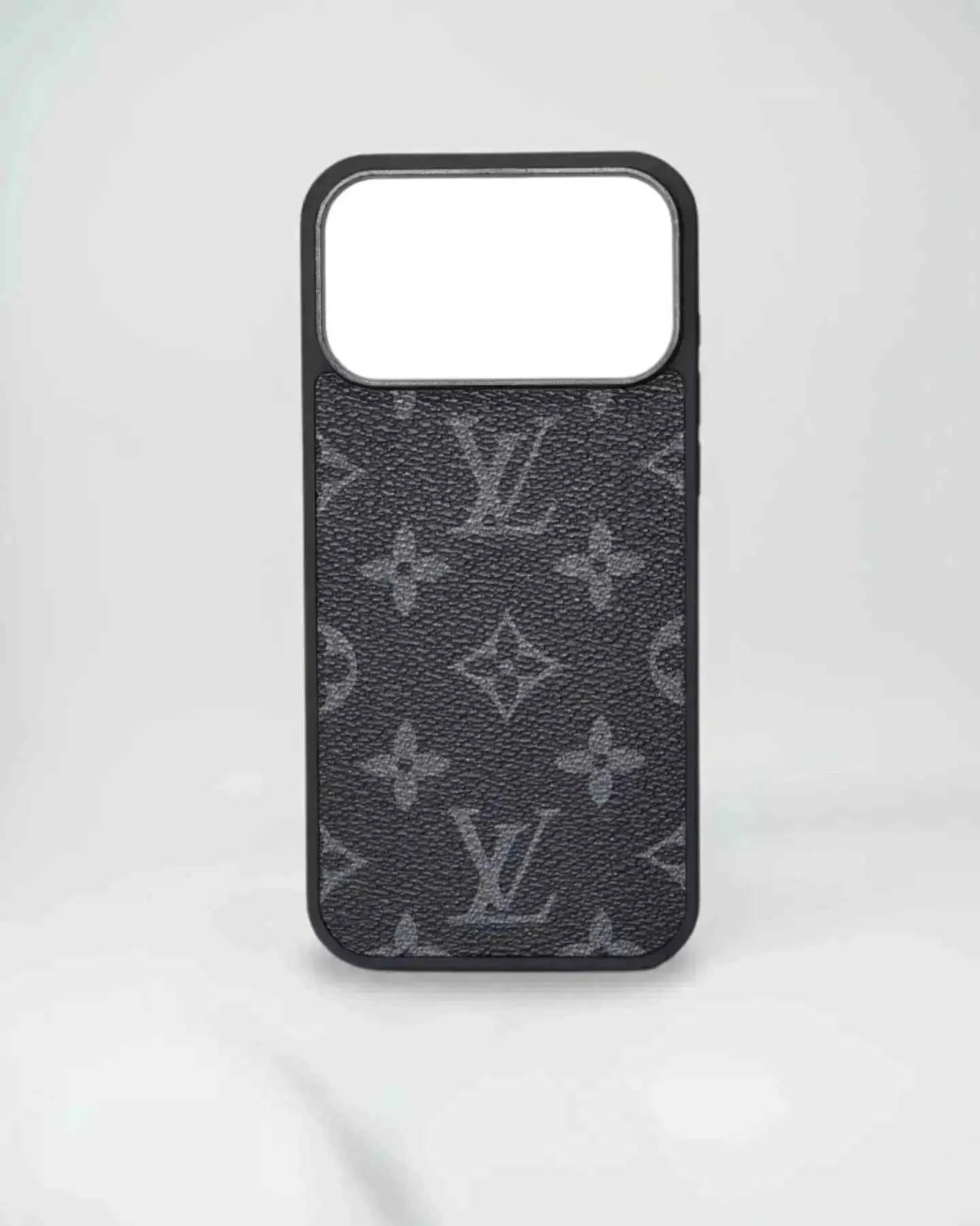Louis Vuitton iPhone 17 Pro Max Case Magsafe - Checkered Brown