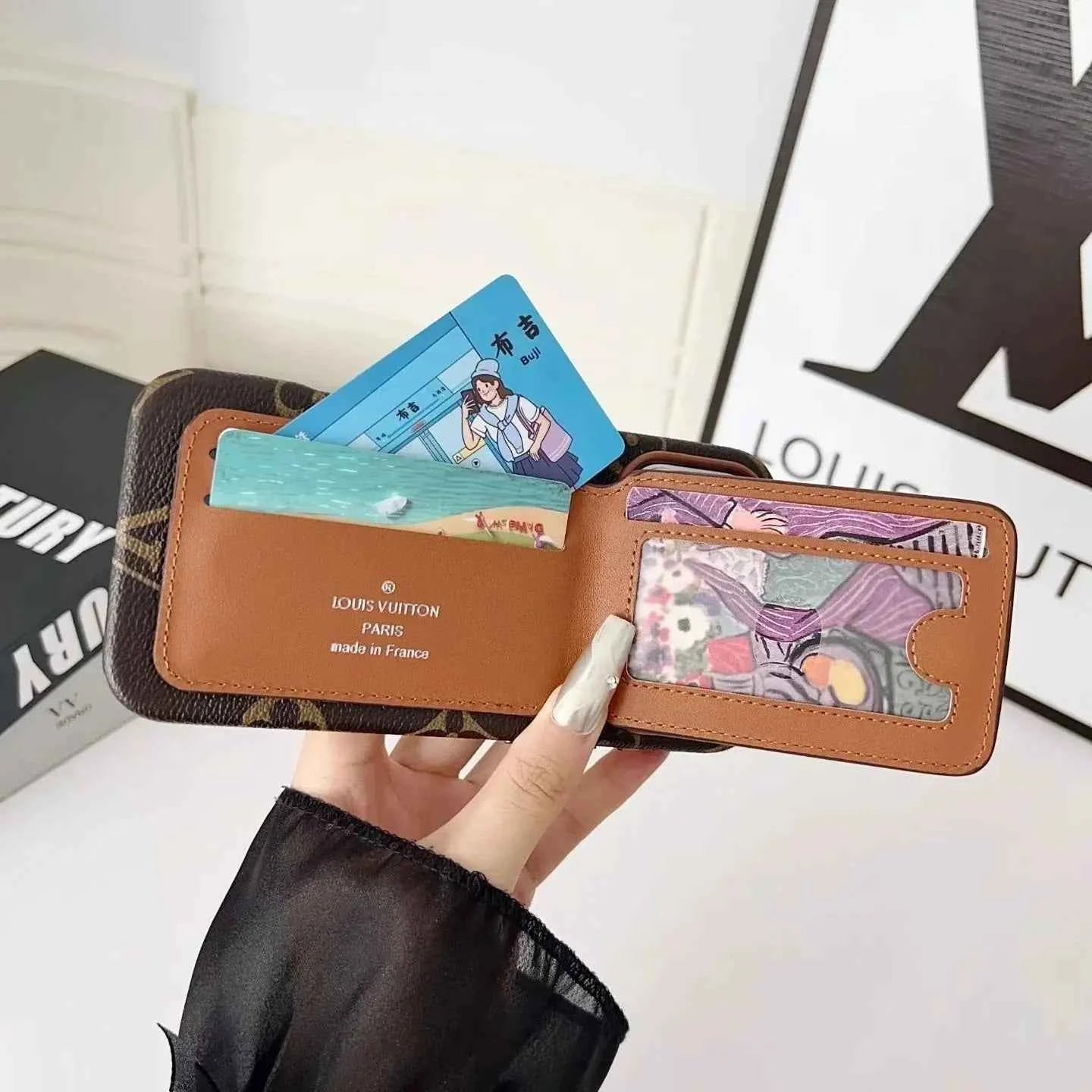 Monogram Denim Louis Vuitton iPhone 17 Pro Max Case with cardholder – Classic Monogram Luxury