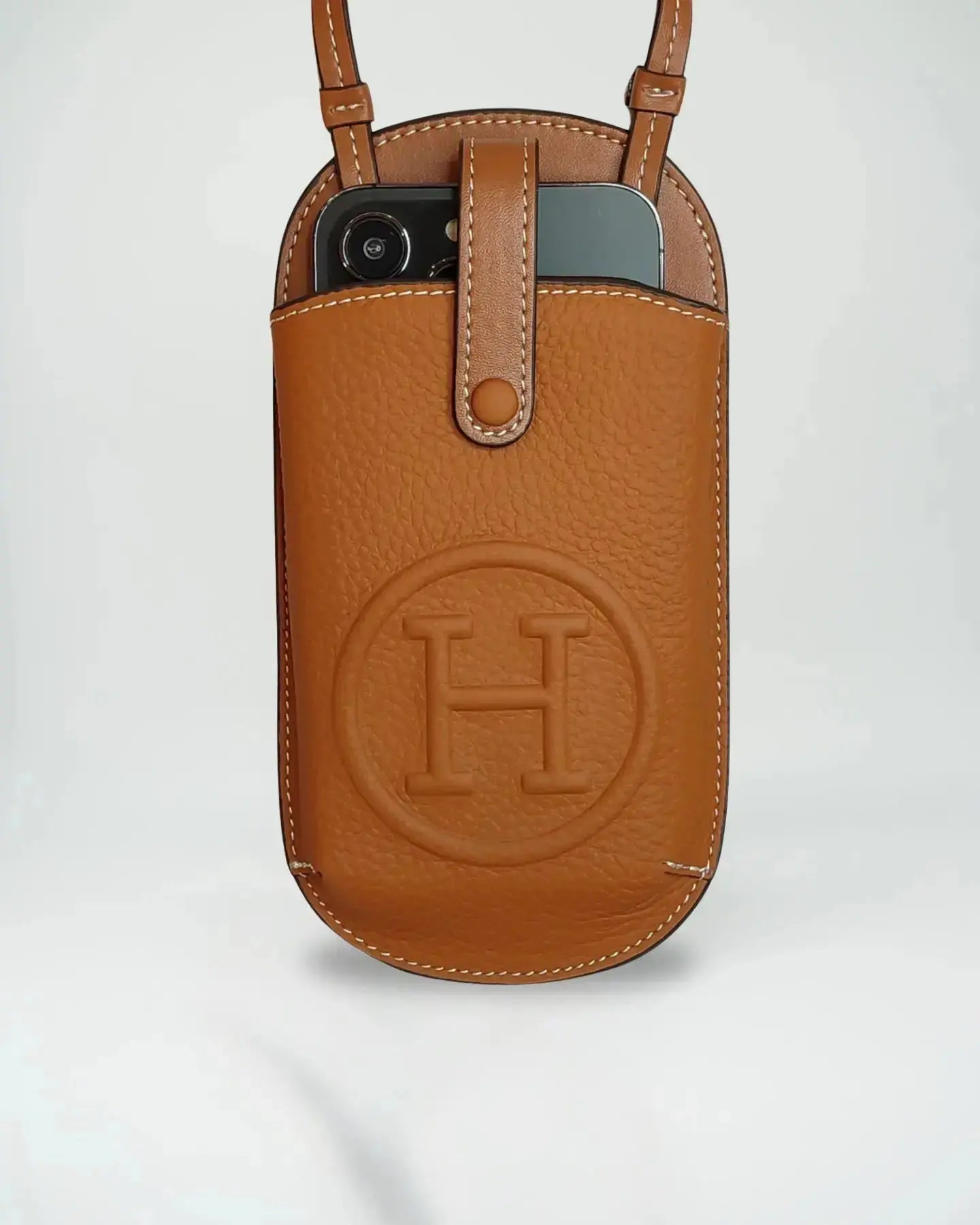 Le Pouch Orange Hermès iPhone 17 Pro Max Case Crossbody Strap