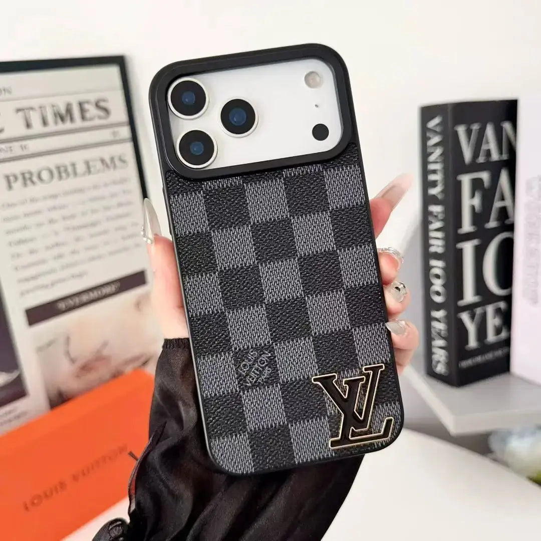 Louis Vuitton iPhone 17 Pro Max Case With Logo - Damier Graphite Canvas