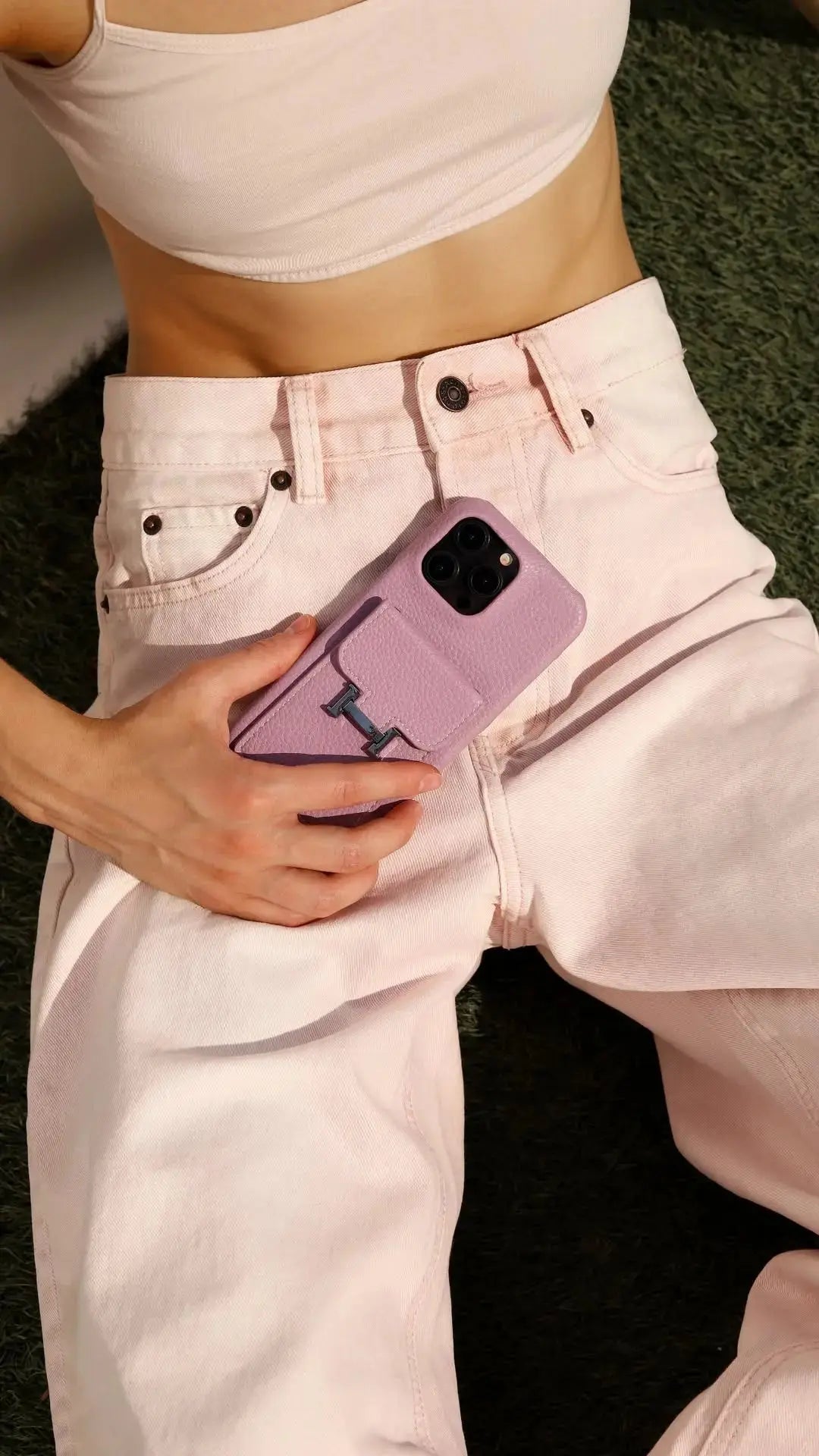Le Lilas Hermès iPhone 17 Pro Max Case with Cardholder