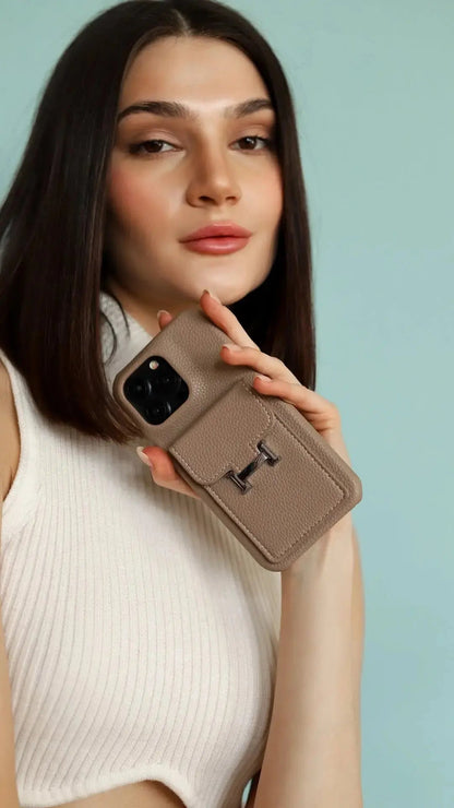 Le Sable Hermès iPhone 17 Pro Max Case with Cardholder