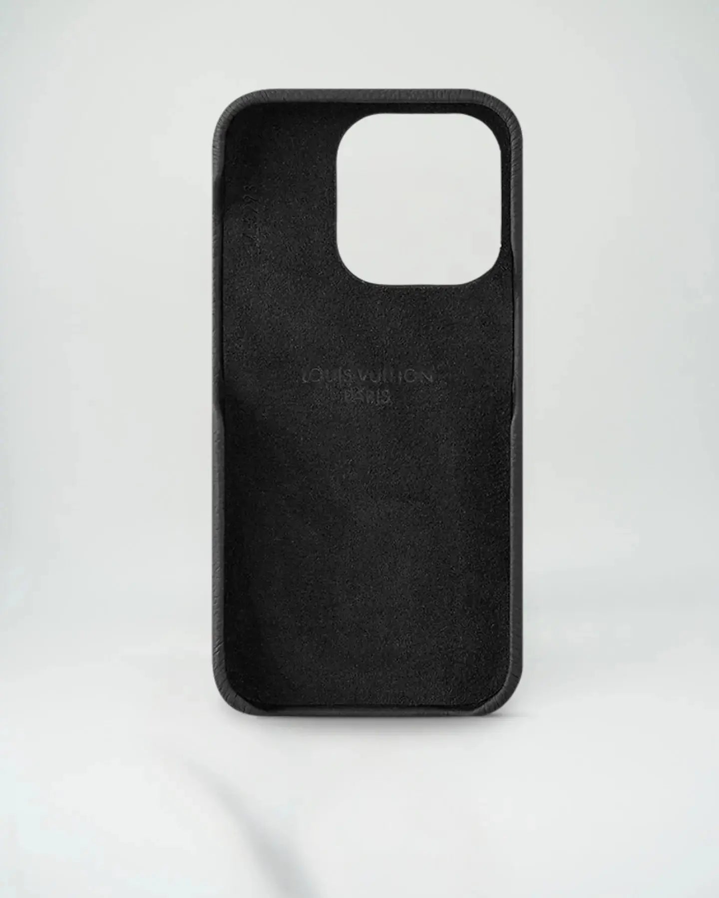 Louis Vuitton iPhone 17 Pro Max Case – Bumper Pallas Monogram Canvas Edition