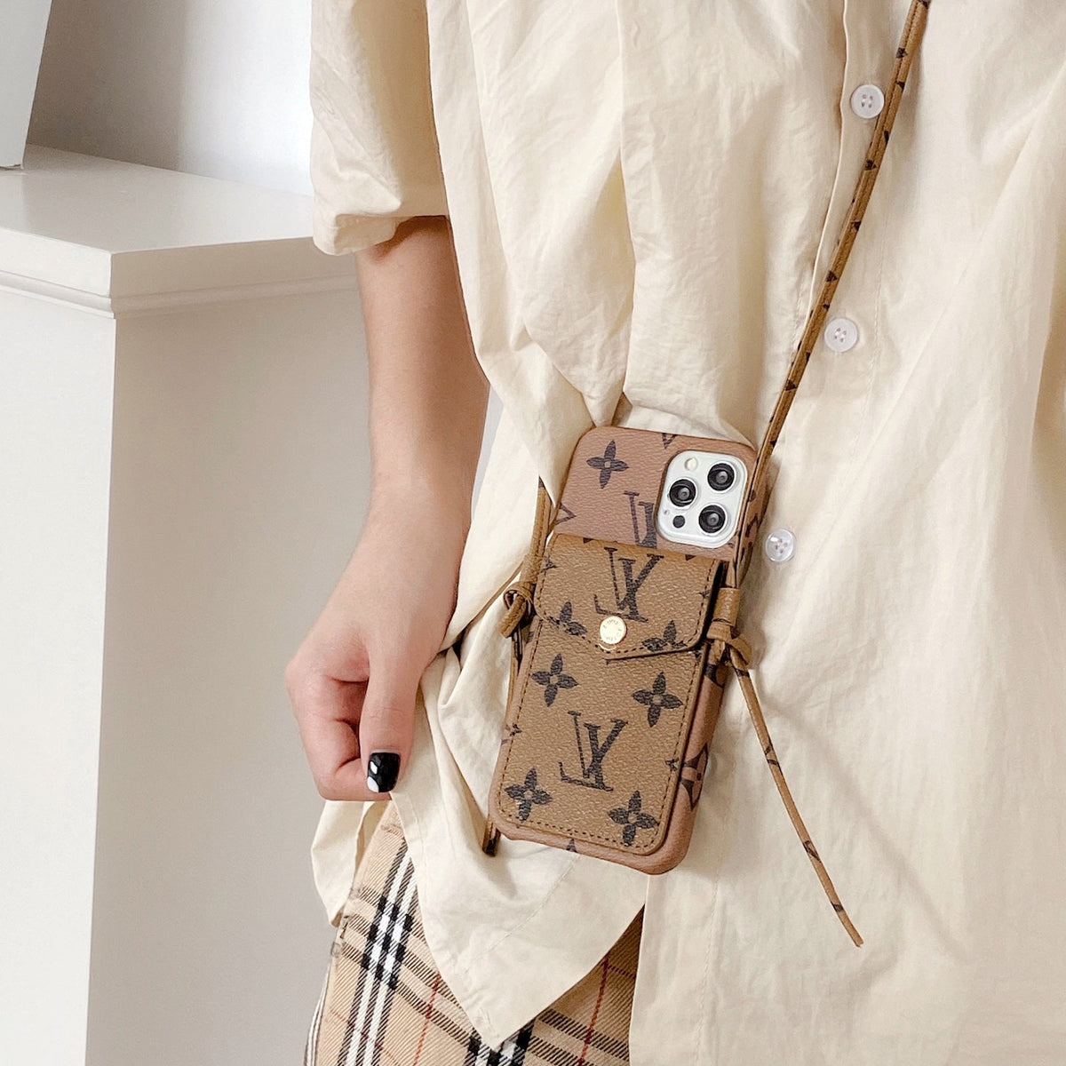 Lou Leather Chain iPhone Case