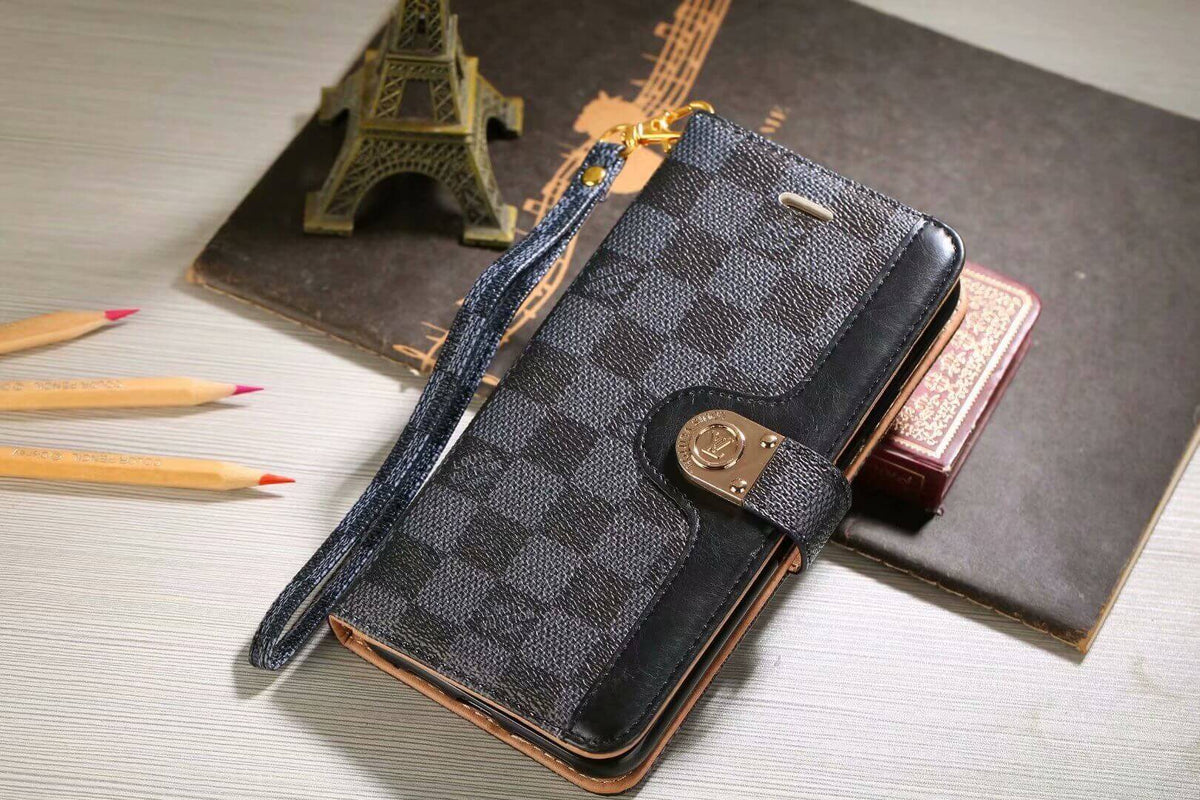 Lou Monogram Wallet Case for iPhone – Black Checkerboard